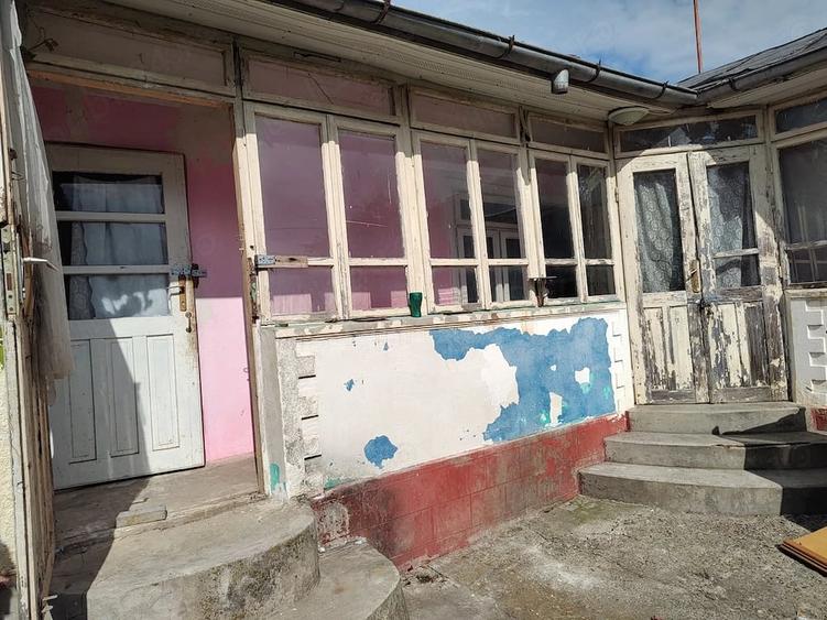 Casă cu 3 camere cu Teren 1200 Mp în Goruni