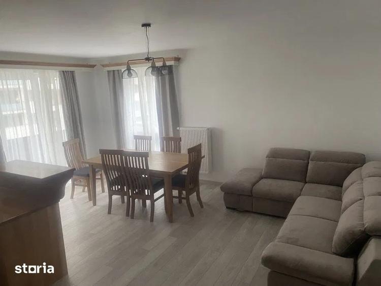 Apartament cu 3 camere decomandat în Libertății