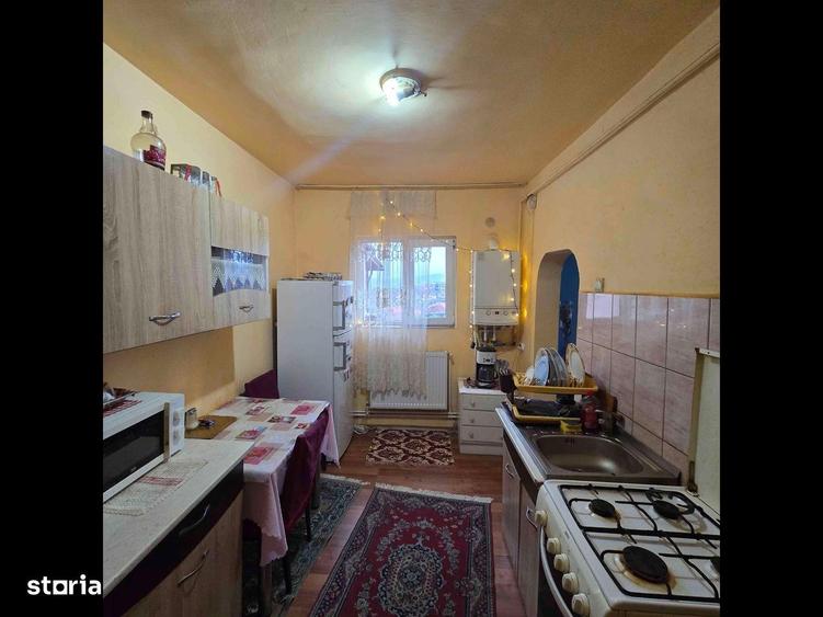 Casă cu 4 camere în Central