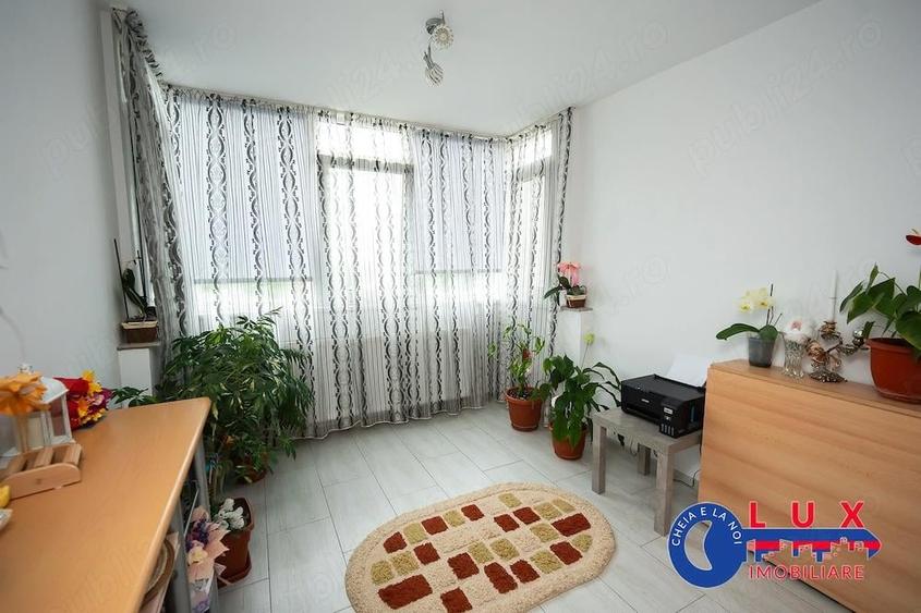 Apartament cu 4 camere decomandat în Babadag
