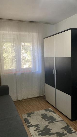 Garsonieră decomandată în Exterior Vest