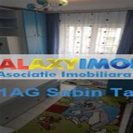 Apartament cu 3 camere decomandat, mobilat în Exercițiu