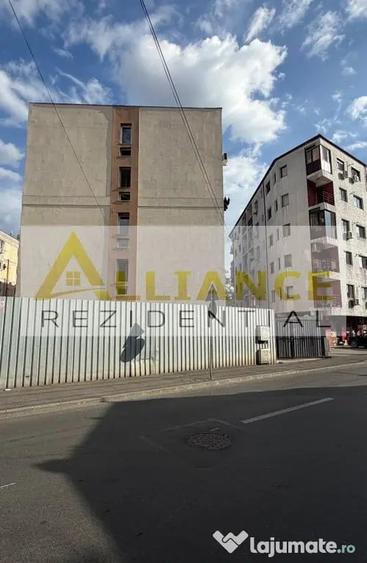 Garsonieră decomandată în Exterior Vest