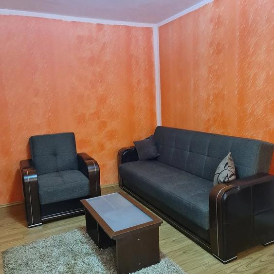 Apartament cu 2 camere nedecomandat în Tineretului