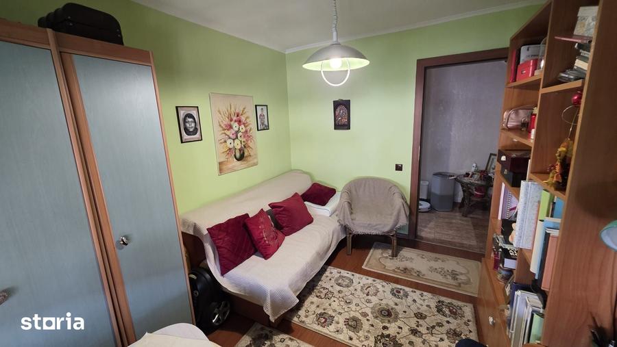 Apartament cu 3 camere decomandat în Tomis III