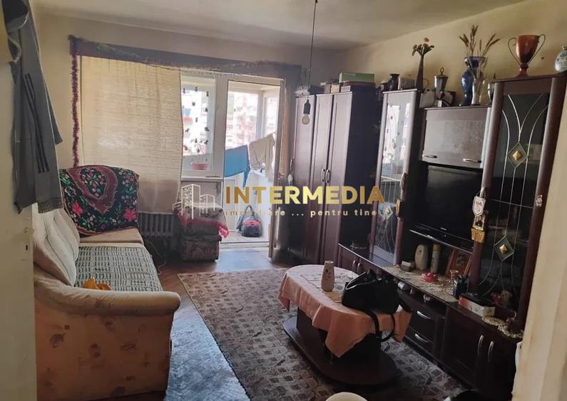 Apartament 2 camere I Cetate zona Bulevard I etaj intermediar I 48 mp I - 1