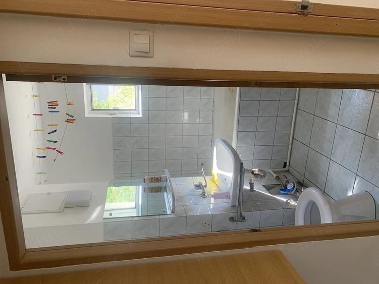 Apartament cu 3 camere decomandat în Albești