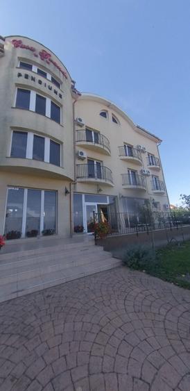 Casă individuală cu 11 camere cu Canalizare în Băile Felix
