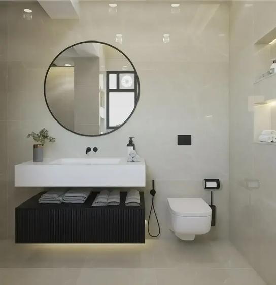 Apartament cu 3 camere decomandat în Titan