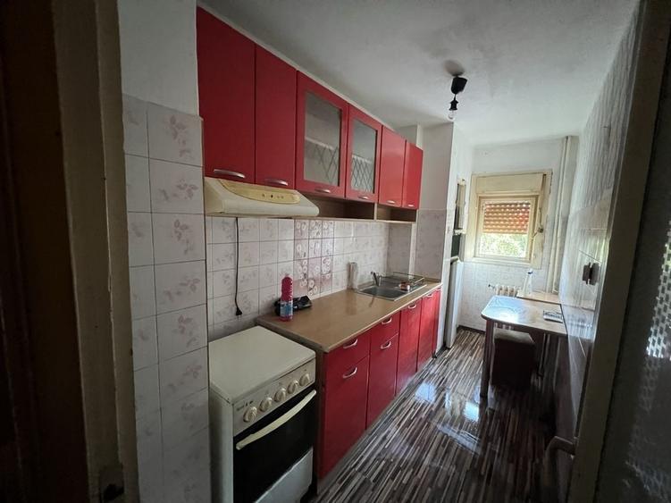 Apartament de inchiriat in Vlaicu,3 camere decomandate,etajul 2 - 4