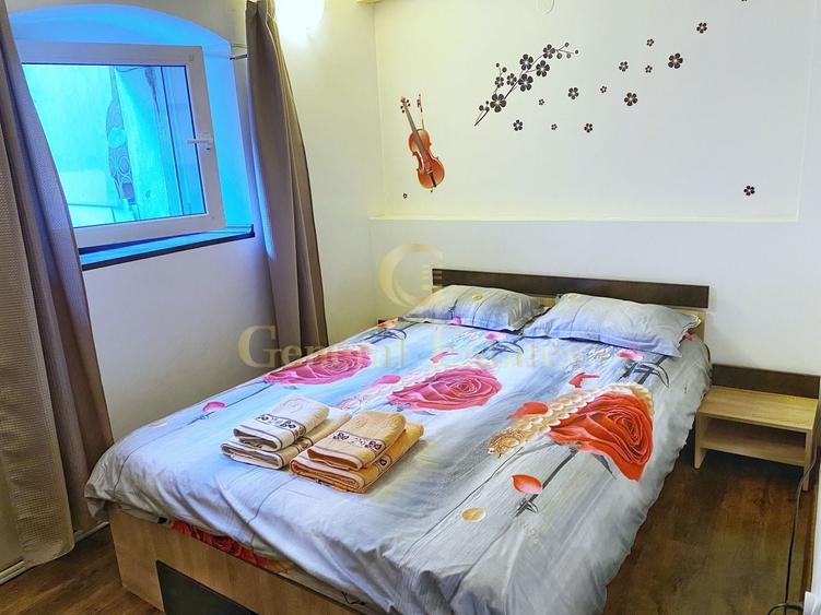 Apartament cu 3 camere semidecomandat în Central