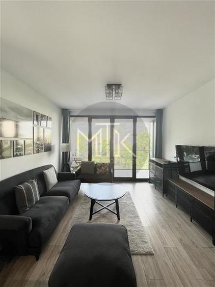 Apartament cu 3 camere decomandat, mobilat în Nordului