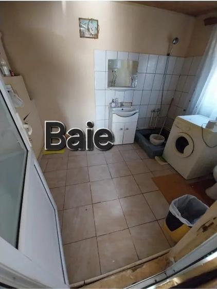 Casă cu 4 camere în Adunații-Copăceni