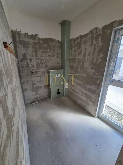 Duplex cu 4 camere cu Canalizare în Chinteni