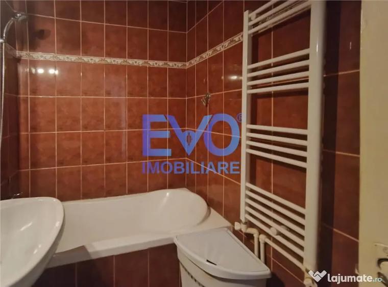 Apartament cu 2 camere, 41 mp, zona Pacurari Alpha Bank - 1