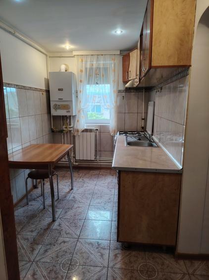 Apartament cu 3 camere decomandat în Bălcescu