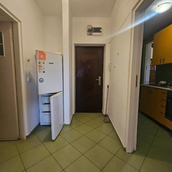 Garsonieră decomandată în Răcădău