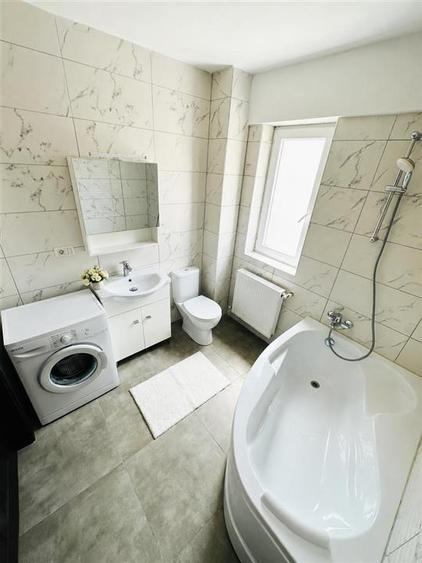 Apartament cu 3 camere decomandat în Valea Lupului