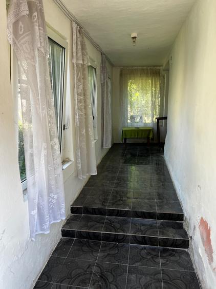 Casă cu 3 camere în Sasca Montană