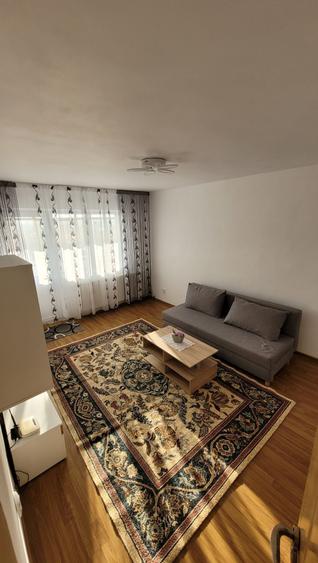 Apartanent de vanzare doua camere decomandat RM Sarat - 6