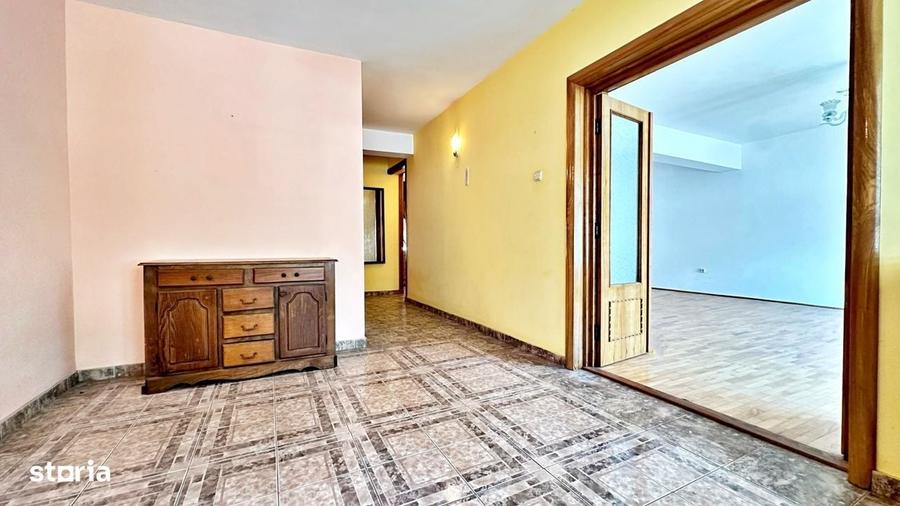 Casă cu 4 camere în Central