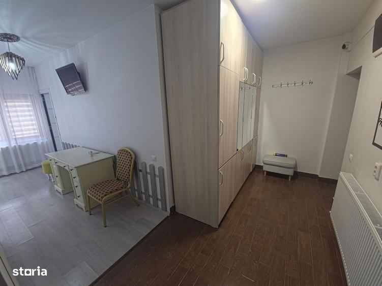 Casă cu 5 camere cu Teren 210 Mp în Coiciu