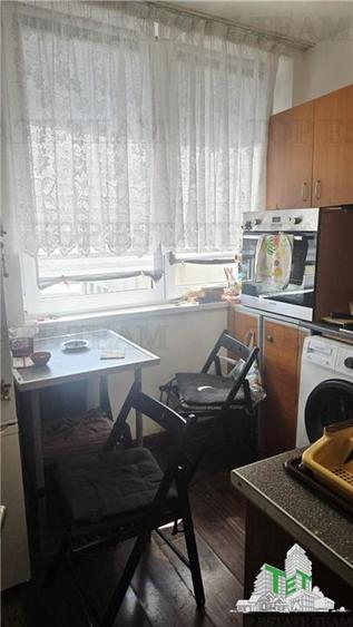 Apartament cu 2 camere decomandat în Gara de Nord