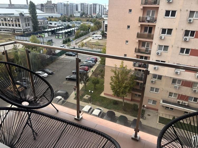 Apartament cu 2 camere decomandat în Theodor Pallady