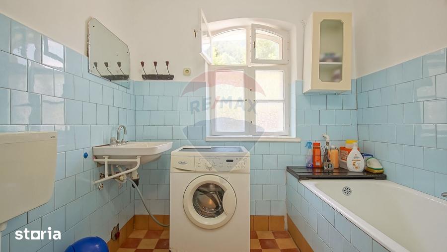 Casă cu 3 camere cu Teren 94 Mp în Schei
