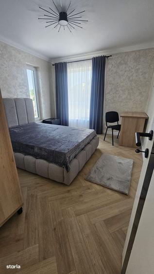 Casă cu 4 camere cu Teren 300 Mp în Central