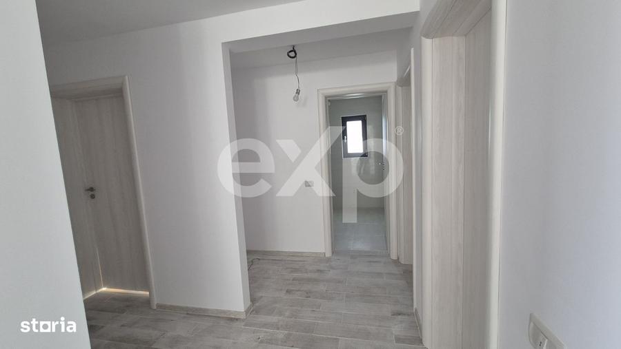 Casă cu 4 camere în Geamăna