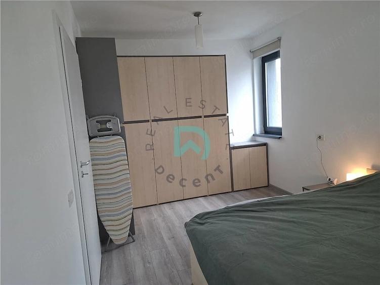 Apartament cu 2 camere decomandat în Tractorul