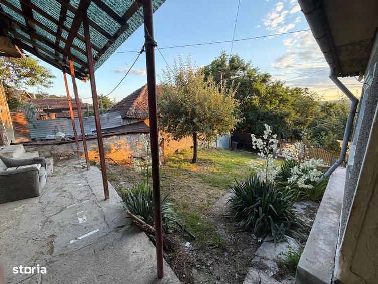 Casă cu 4 camere în Gheboieni