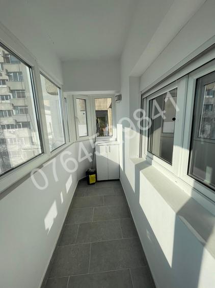 Apartament cu 3 camere semidecomandat în Iancului