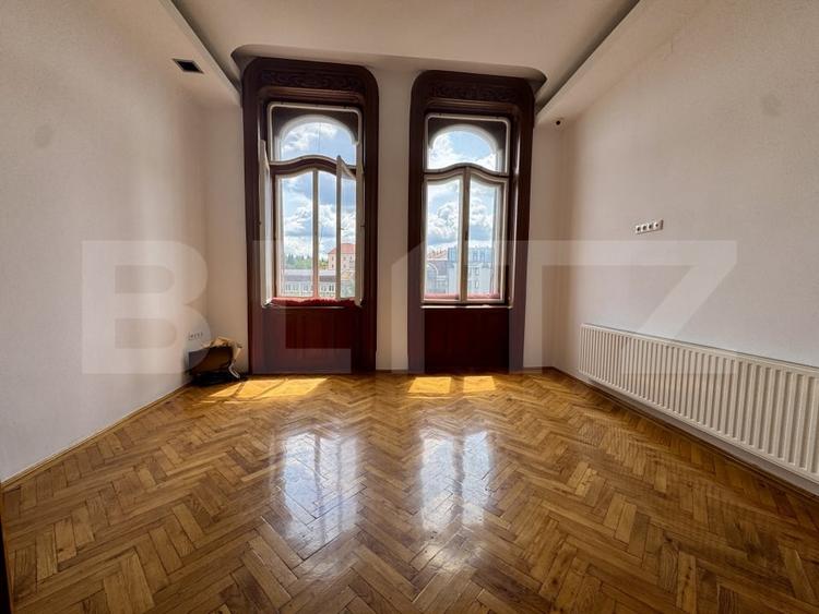 Vand apartament ULTRACENTRAL cu 2 camere - perfect pentru spatiu de birou - 2