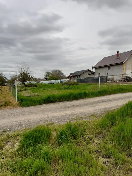 Teren Construcții intravilan de 1780 mp, în Adunații-Copăceni