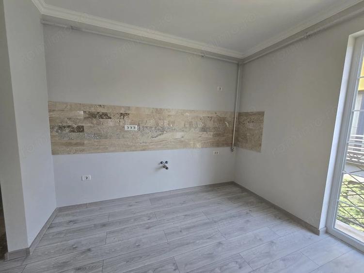 Apartament cu 2 camere decomandat în Girocului