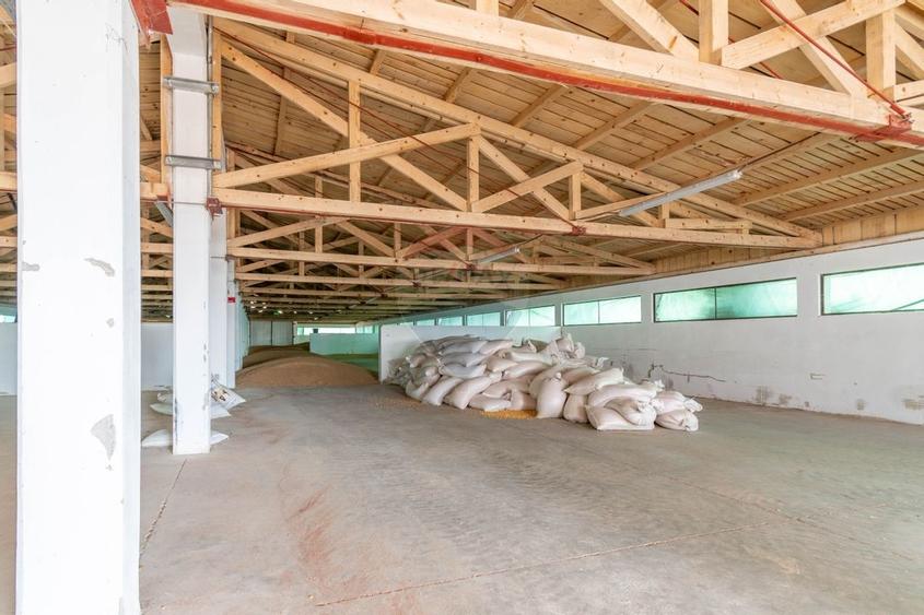 Spațiu industrial, de 2,116.5 mp, în Curtuiușu Dejului