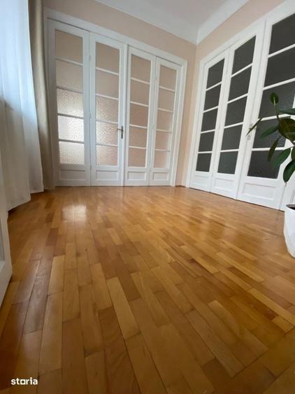 Apartament cu 3 camere în Ultracentral