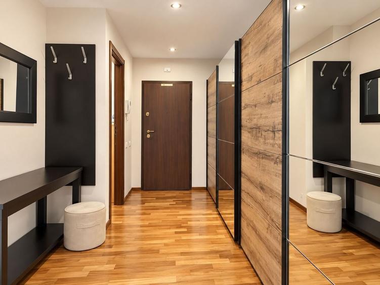 Apartament cu 3 camere decomandat, mobilat în Herăstrău