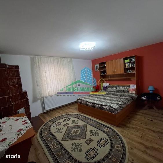 Casă cu 4 camere în Central