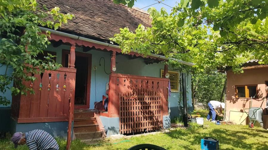 Casă cu 3 camere cu Teren 750 Mp în Rășinari