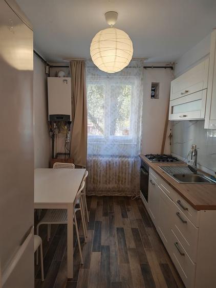 Caut colega de apartament!!! - 2