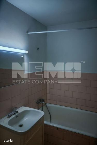 Apartament cu 3 camere semidecomandat, mobilat în Central