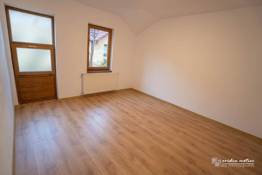 Duplex cu 3 camere cu Canalizare în Andrei Mureșanu