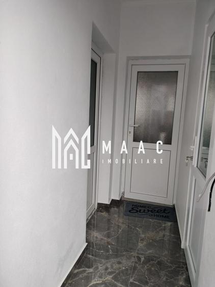 Casă individuală cu 4 camere cu Canalizare în Vest