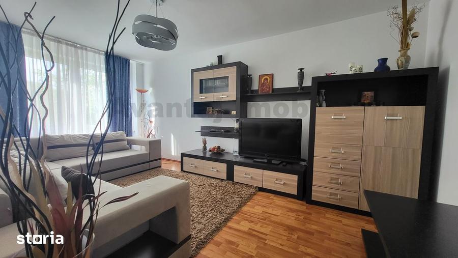 Apartament cu 3 camere în Crângași