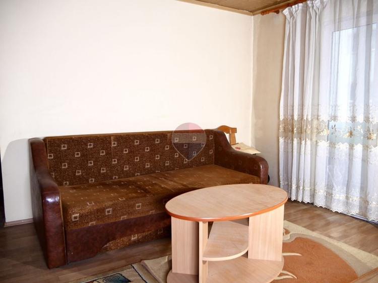 Apartament cu 2 camere semidecomandat, mobilat în Kogălniceanu