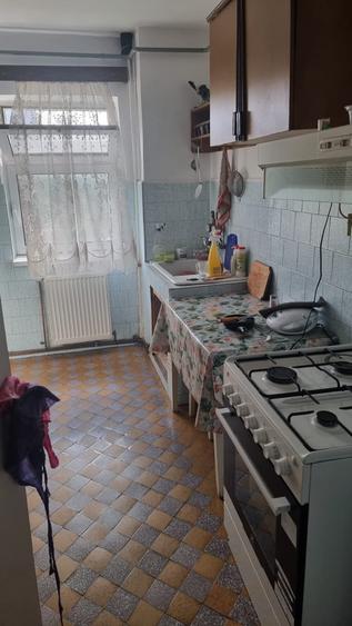 Apartament cu 2 camere decomandat în Libertății