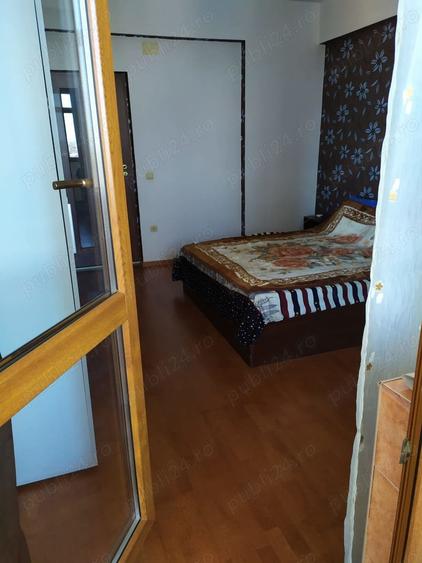 Apartament cu 3 camere decomandat în Bragadiru